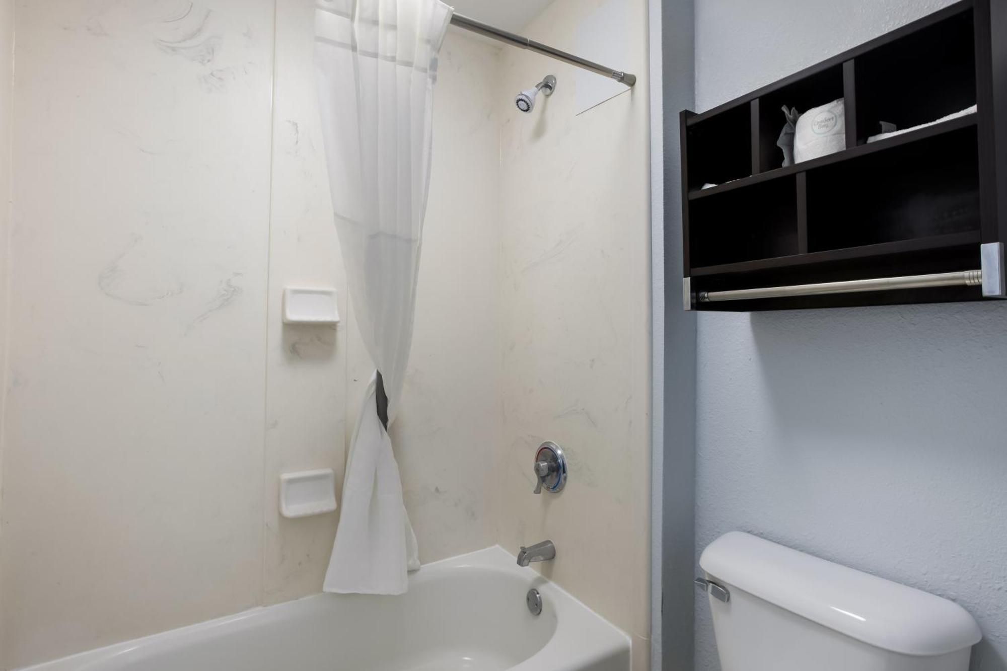 Suburban Studios Hinesville - Fort Stewart Area Ngoại thất bức ảnh