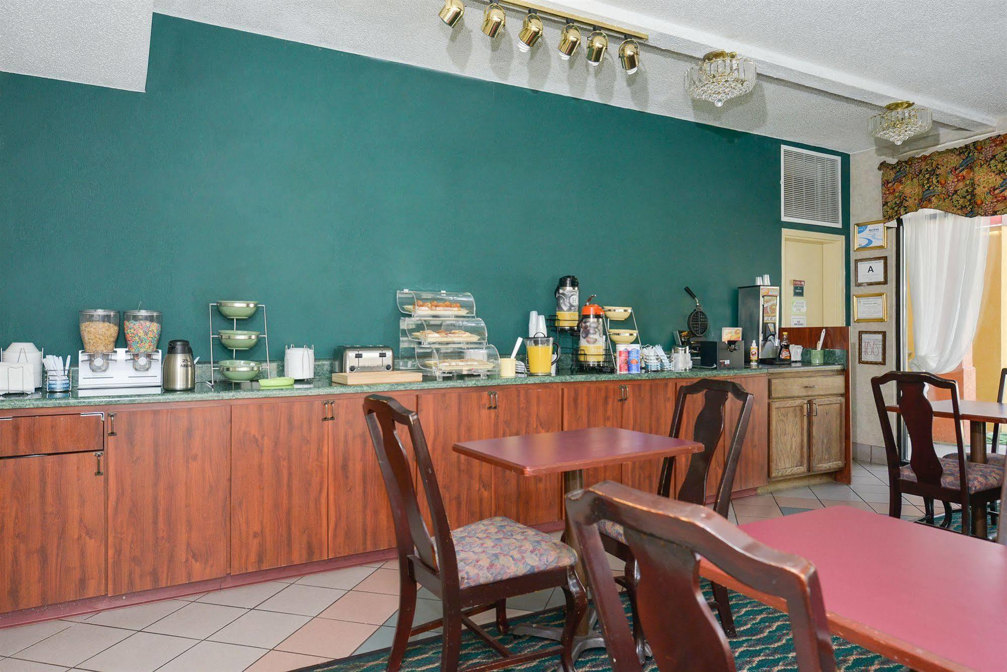 Suburban Studios Hinesville - Fort Stewart Area Ngoại thất bức ảnh