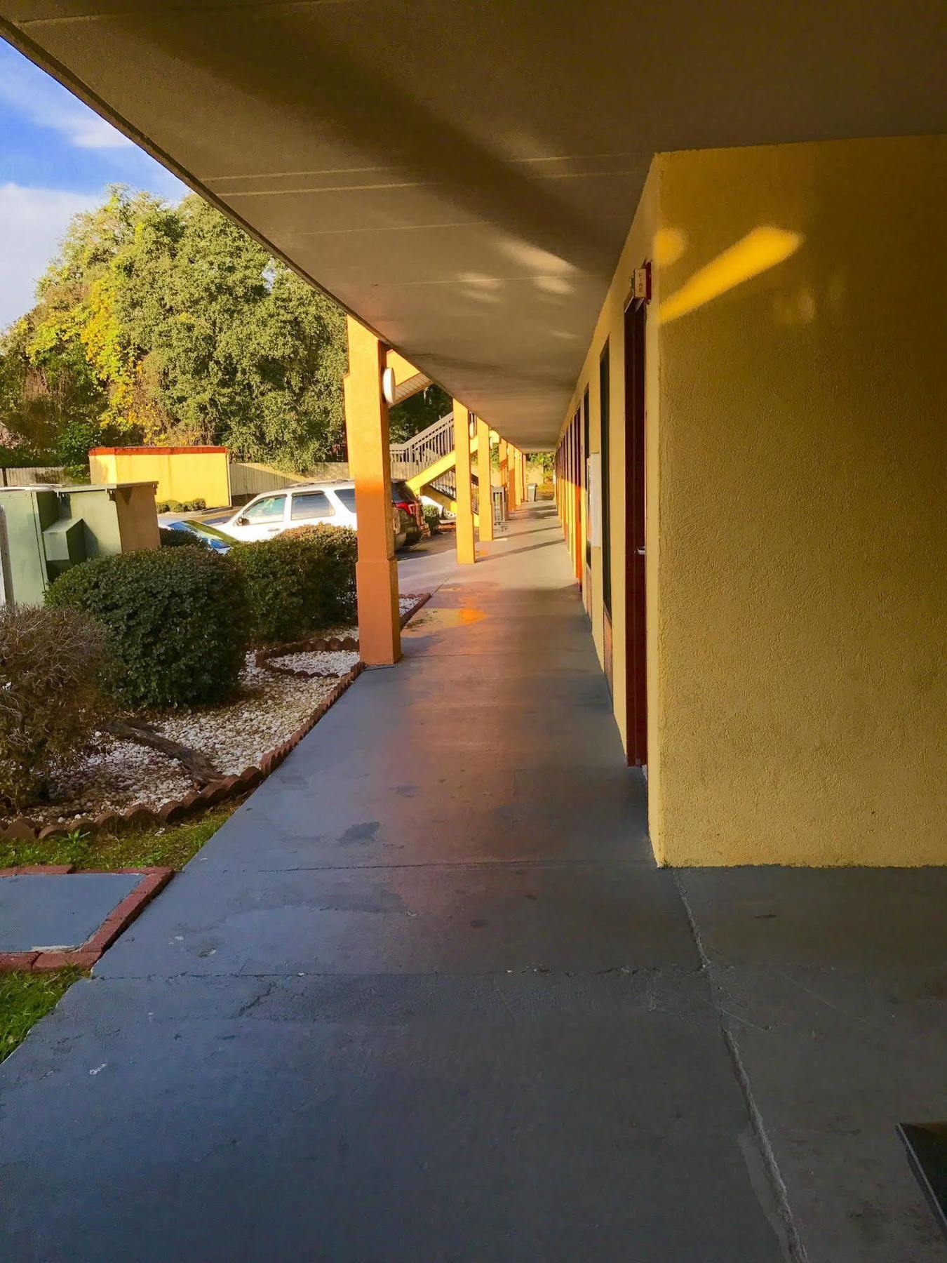 Suburban Studios Hinesville - Fort Stewart Area Ngoại thất bức ảnh